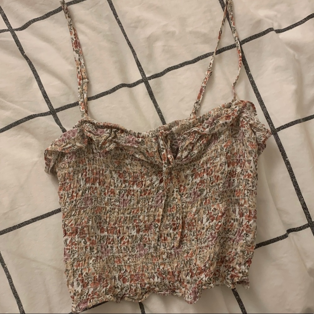 Floral cropped tank top